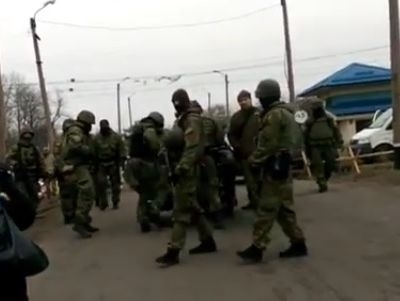 Появилось первое видео разгона участников блокады в Кривом Торце