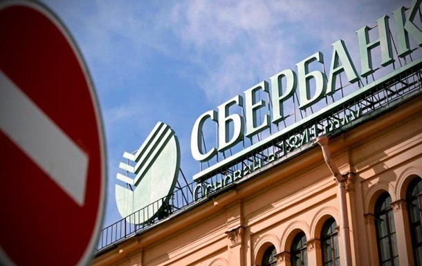 Порошенко утвердил санкции против банков России